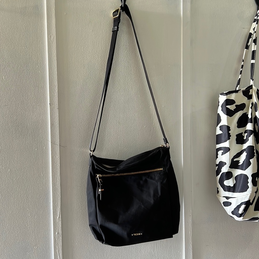 TUMI  Crossbody Nylon Purse Black Bag 100% Authentic!